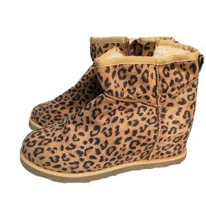 CUSHIONAIRE Women's Kayla hidden wedge boot Ankle Bootie Memory Foam Leopard 8.5